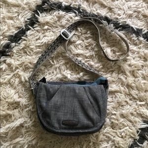 Keen Hybrid Transport crossbody bag in EUC